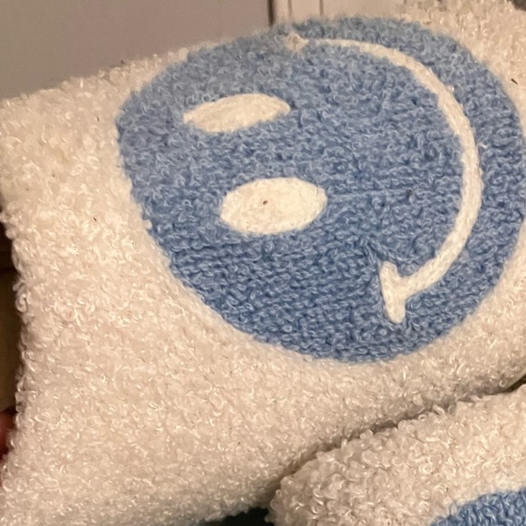 Cute New Smileys! Out on the town or at home comfy slip ons -size 8.  Boutique - Picture 3 of 4